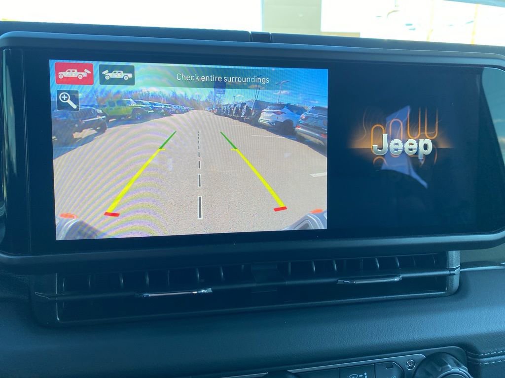 New 2025 Jeep Gladiator Mojave image 34