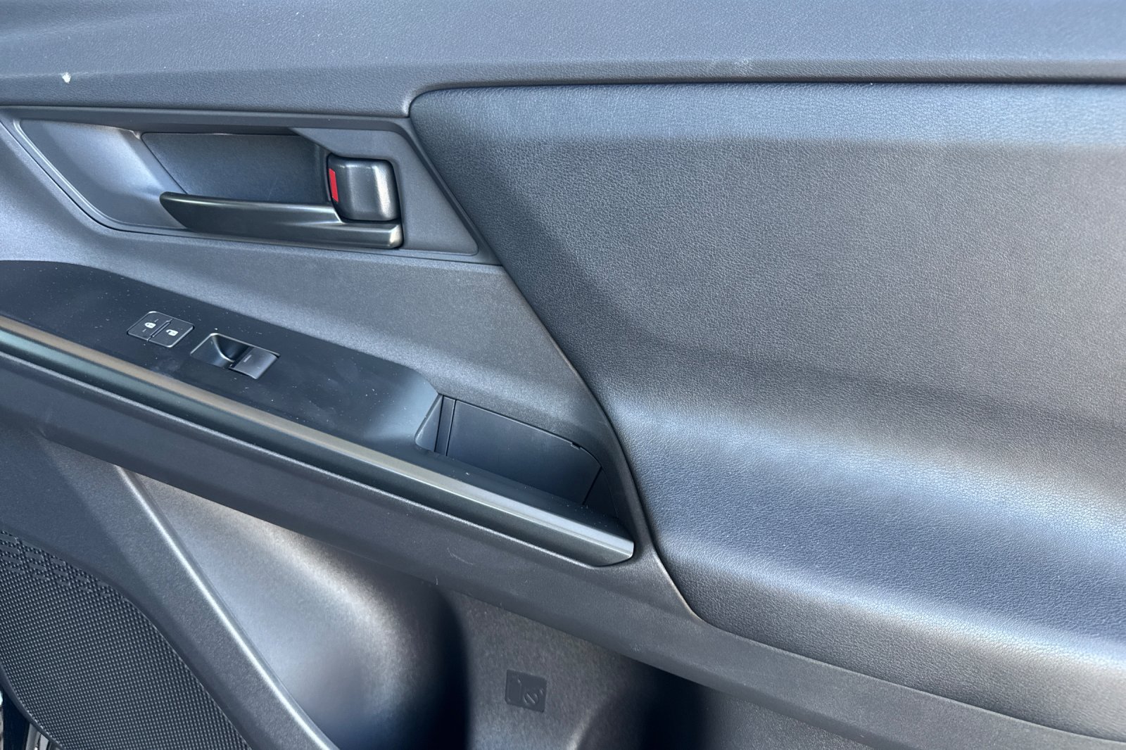 Used 2026 Toyota bZ FWD image 21