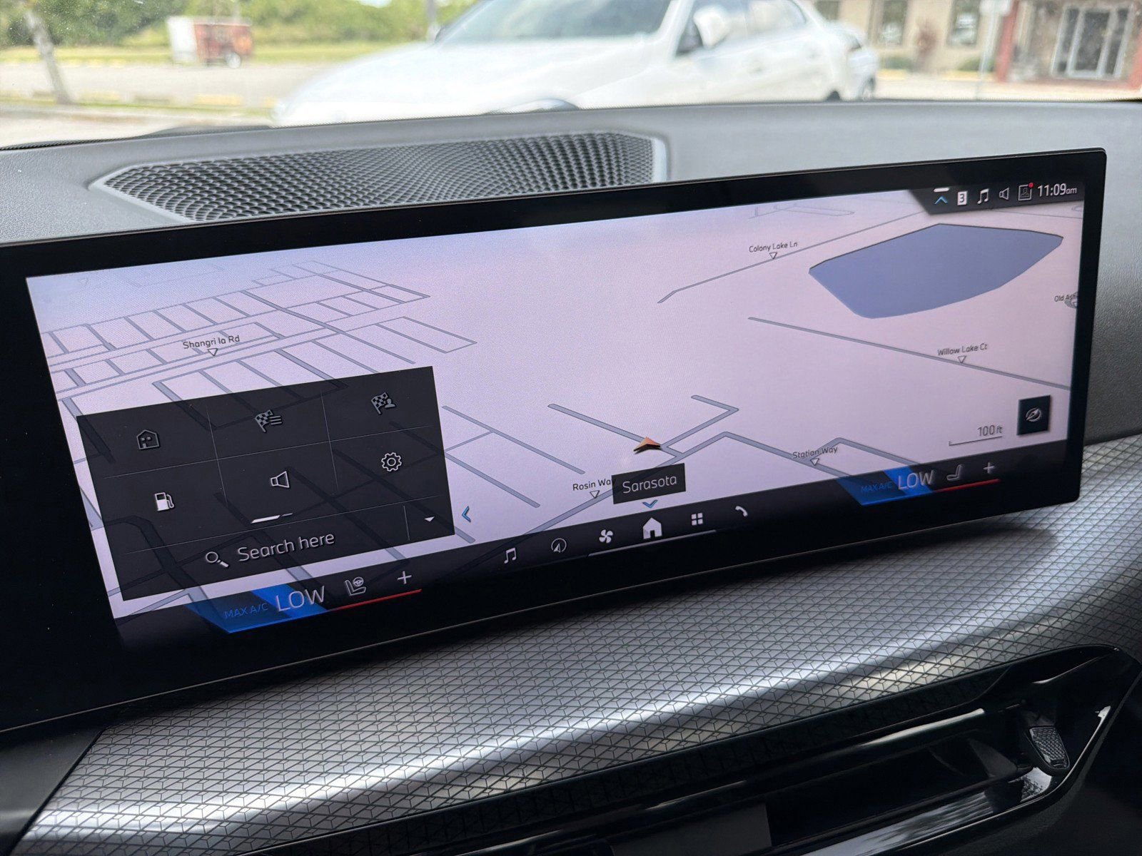 Certified 2025 BMW 330i xDrive Sedan AWD/4WD image 26