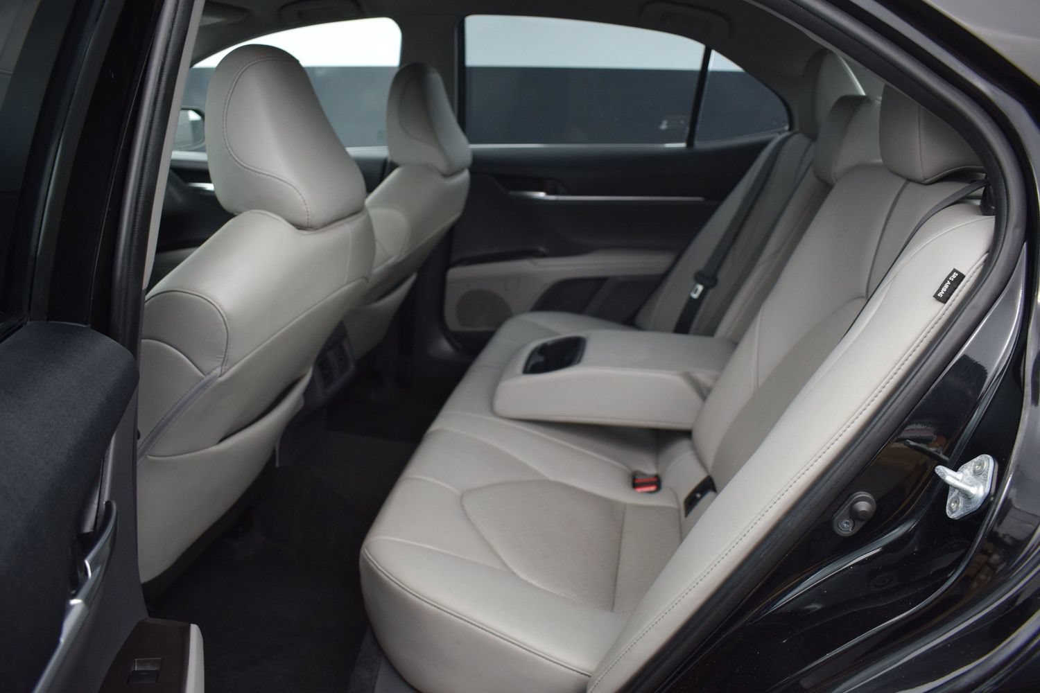 Used 2023 Toyota Camry XLE w/ Protection Package (Q2) (TMS) AWD/4WD image 12