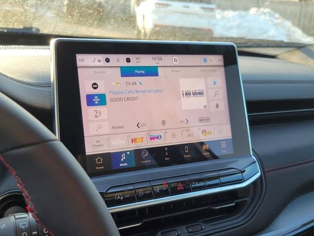 Used 2024 Jeep Compass Trailhawk w/ Trailhawk Elite Group image 32