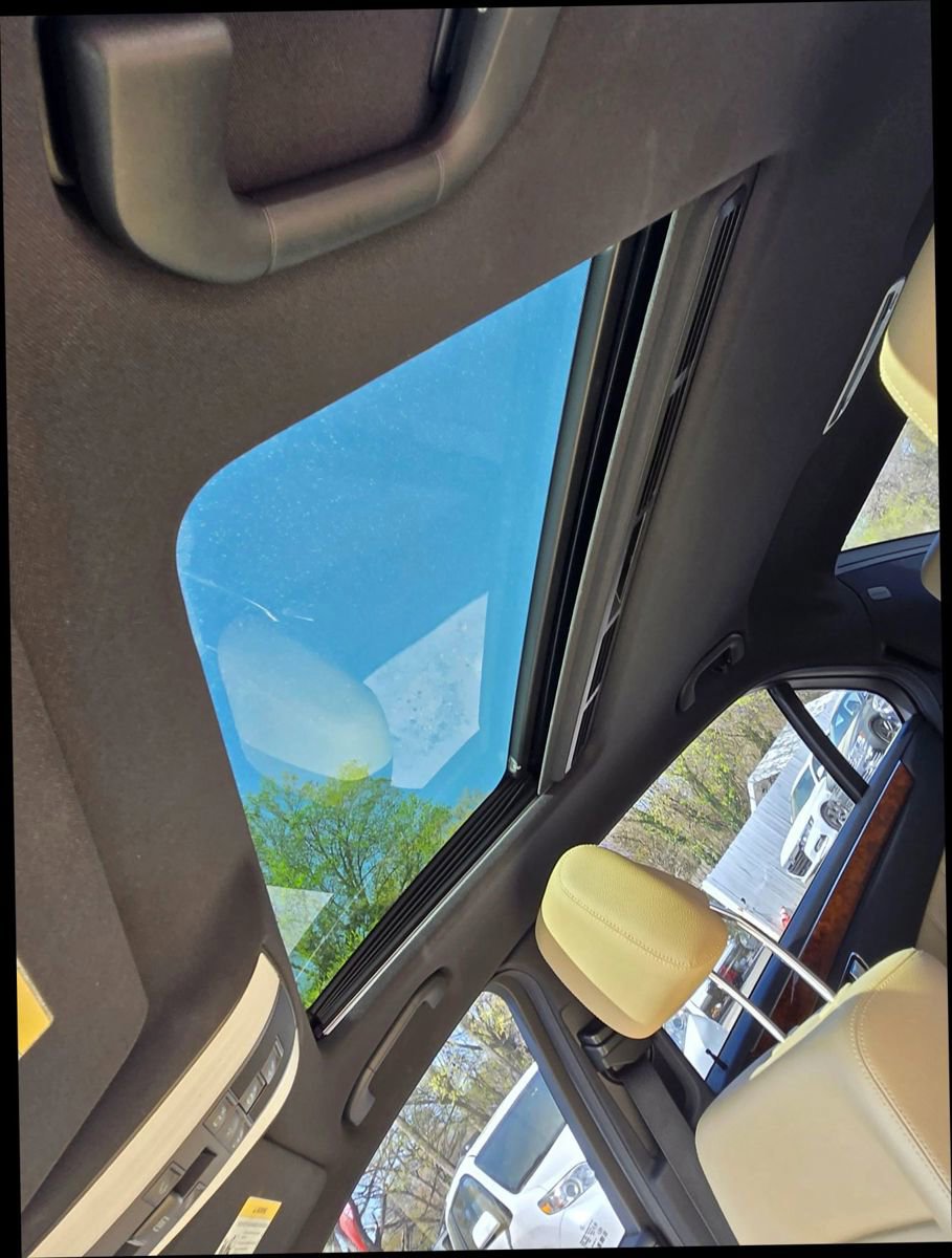Used 2013 Mercedes-Benz E 350 Sedan image 7