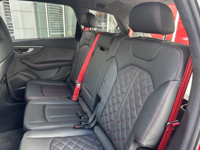 New 2026 Audi SQ7 Prestige AWD/4WD image 11