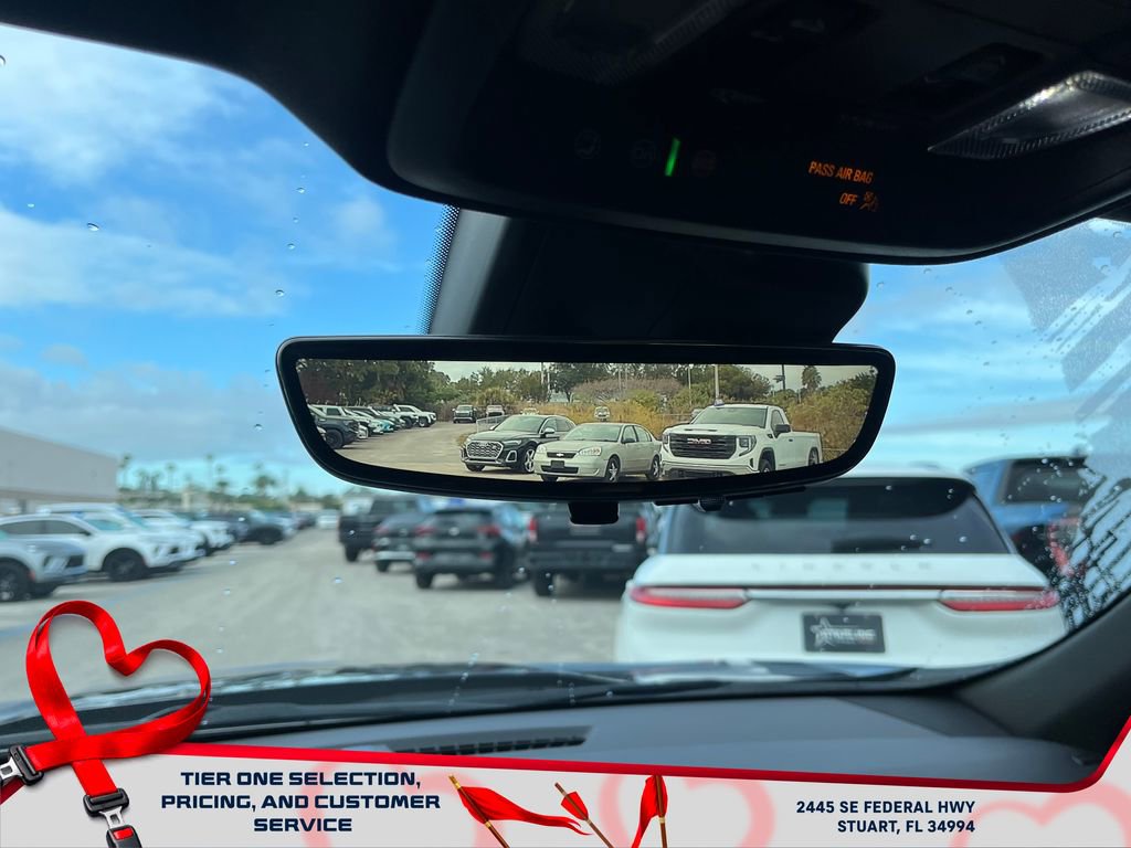 Used 2023 Cadillac XT4 Sport w/ Enhanced Visibility Package image 34