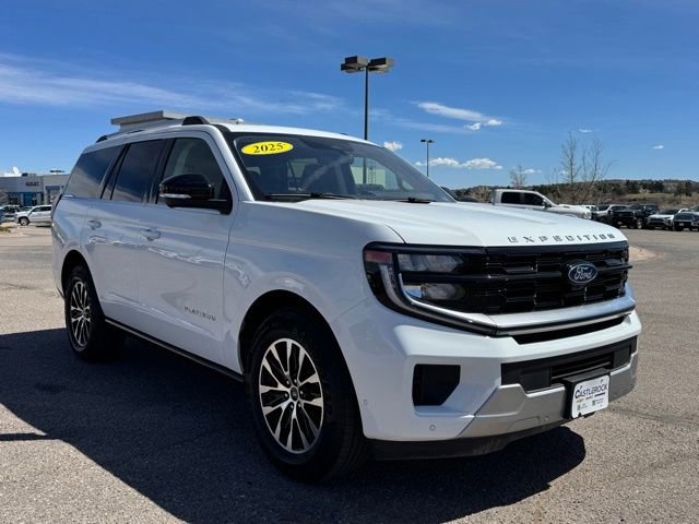 Used 2025 Ford Expedition Platinum AWD/4WD image 8