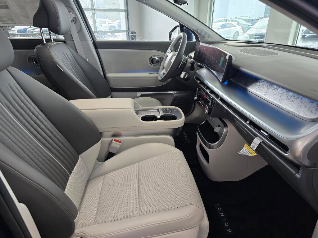 New 2026 Hyundai Ioniq 9 Calligraphy AWD/4WD image 43