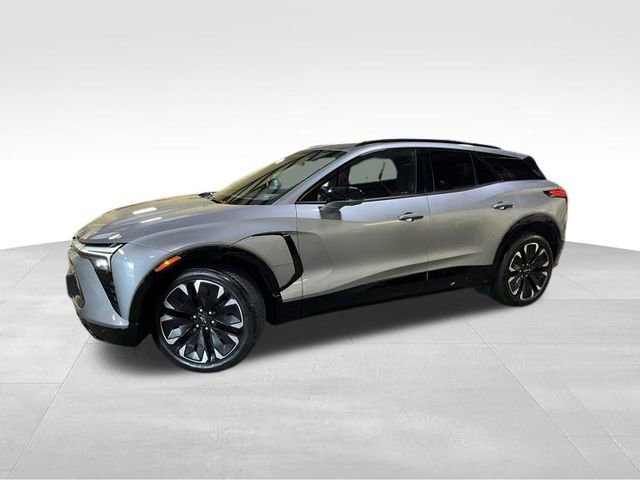 Used 2024 Chevrolet Blazer EV RS AWD/4WD image 3