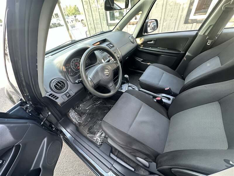 Used 2008 Suzuki SX4 Sport FWD image 53
