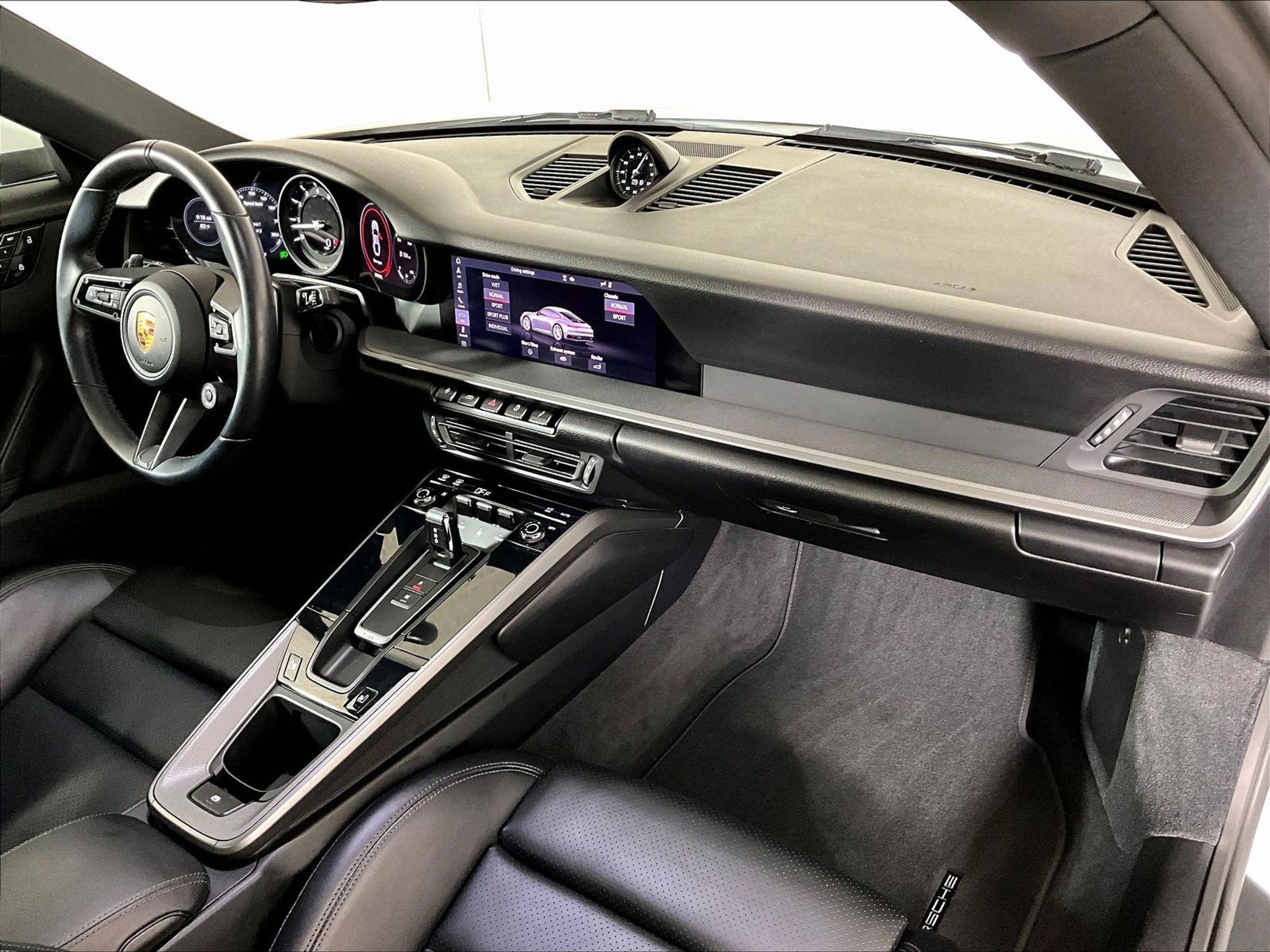 Certified 2020 Porsche 911 Carrera RWD image 17