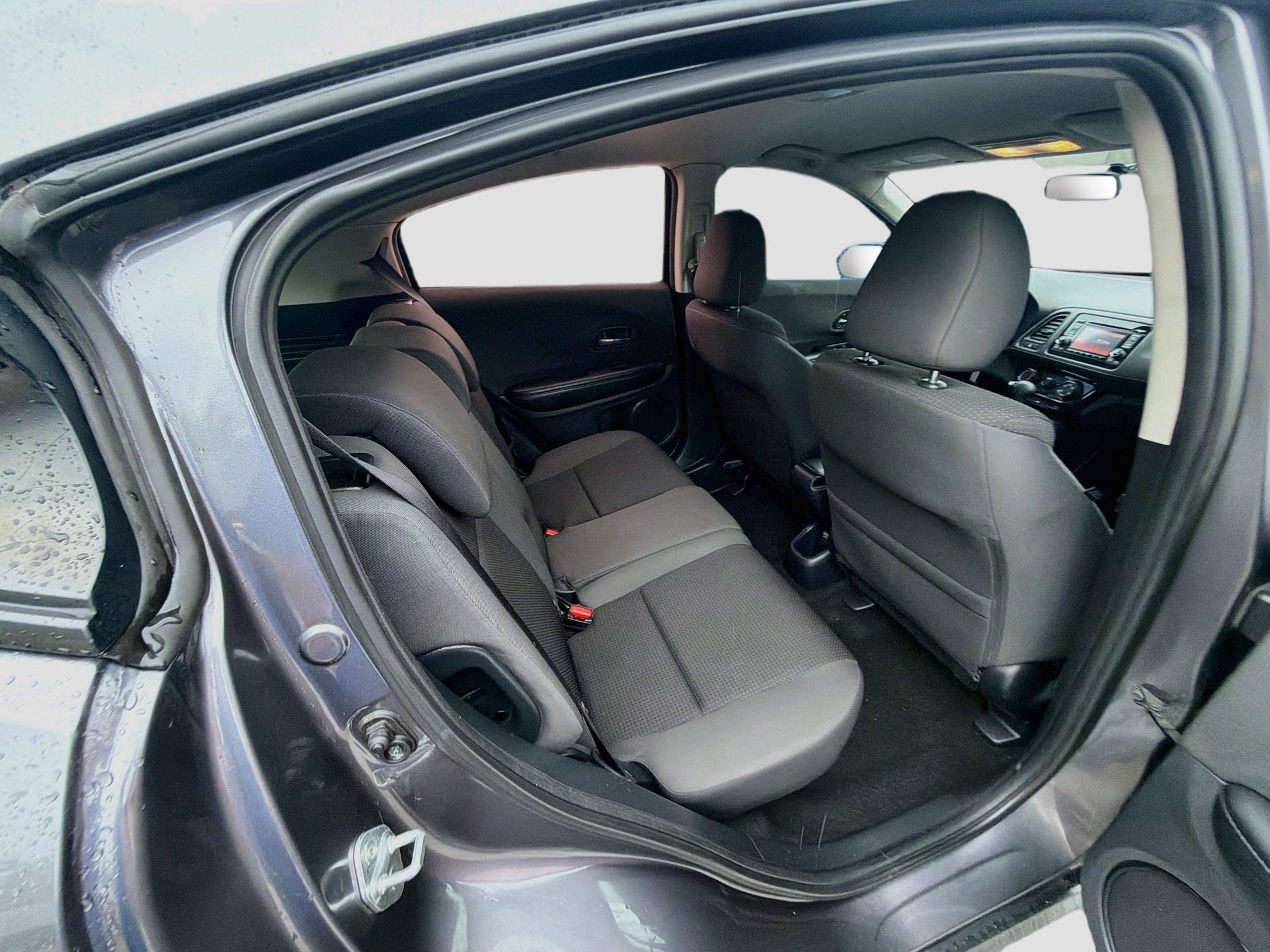 Used 2022 Honda HR-V LX image 27