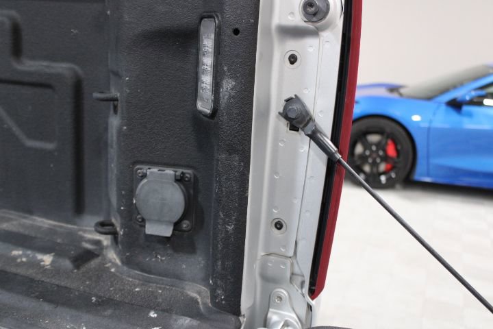 Used 2020 Chevrolet Silverado 2500 LTZ w/ LTZ Premium Package image 14