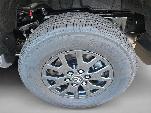 New 2026 Toyota 4Runner SR5 AWD/4WD image 10