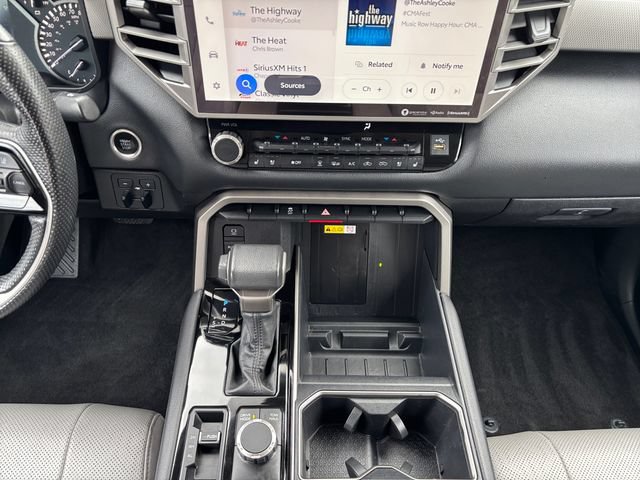 Used 2022 Toyota Tundra Limited AWD/4WD image 11