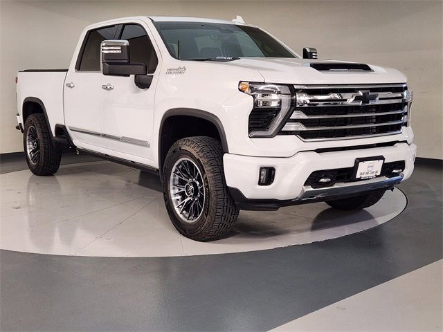 Used 2024 Chevrolet Silverado 2500 High Country w/ High Country Premium Package image 7