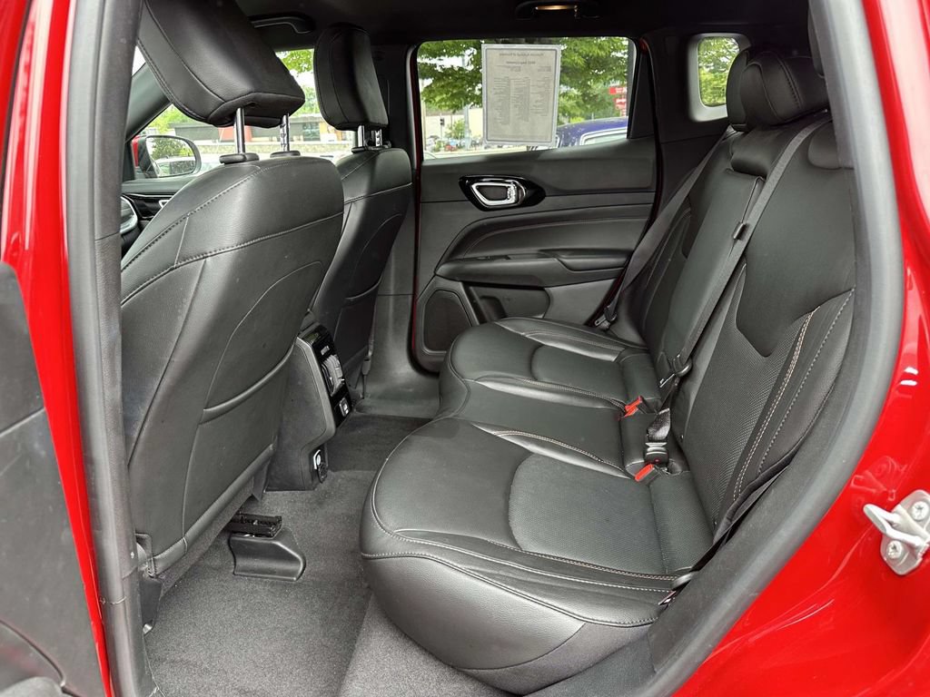 Used 2022 Jeep Compass Limited AWD/4WD image 14