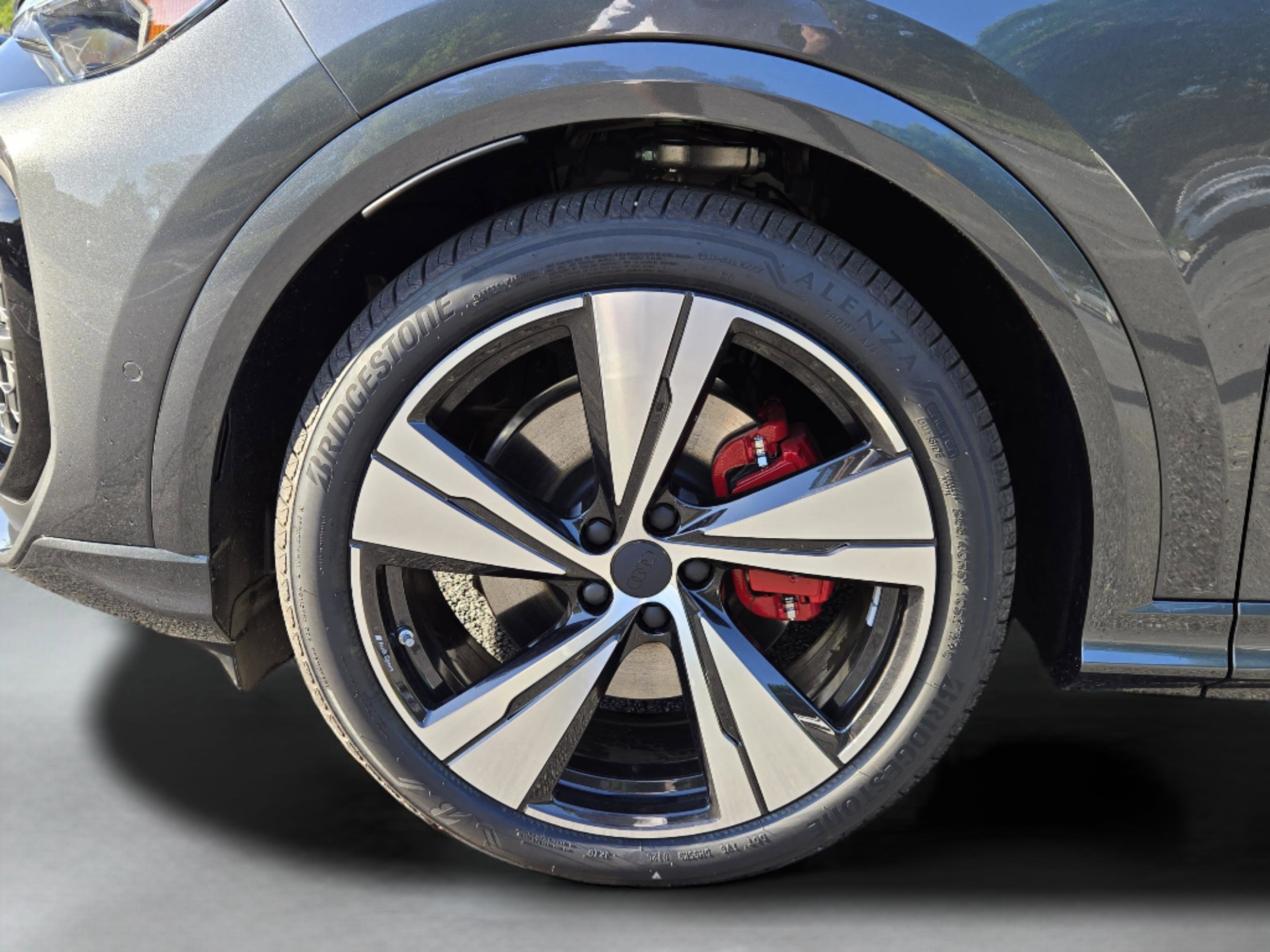 New 2026 Audi SQ5 Premium Plus AWD/4WD image 32