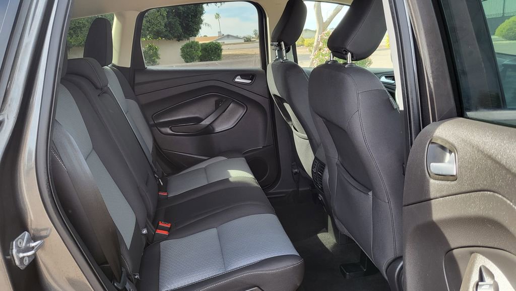 Used 2018 Ford Escape SE w/ SE Sync 3 Package image 19