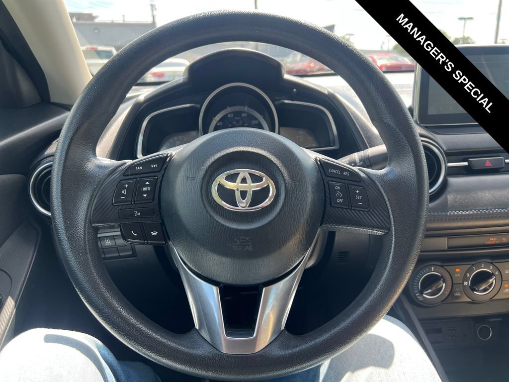 Used 2017 Toyota Yaris iA FWD image 18