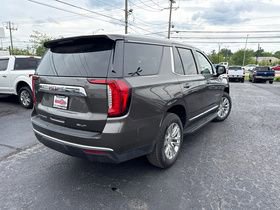 Used 2021 GMC Yukon SLT w/ SLT Luxury Plus Package AWD/4WD image 3