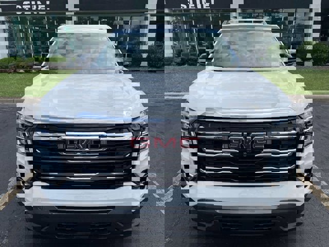New 2026 GMC Terrain Elevation w/ Elevation Premium Package image 2