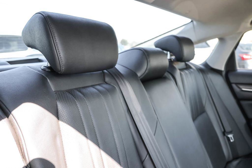 Used 2019 Honda Accord Touring image 36