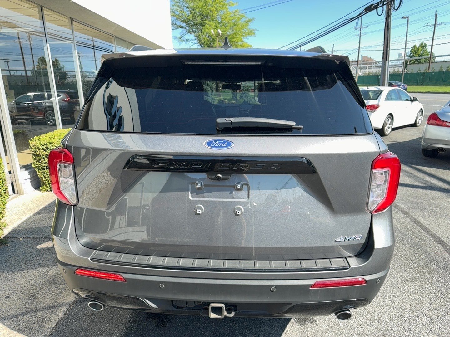 Used 2023 Ford Explorer ST-Line AWD/4WD image 29