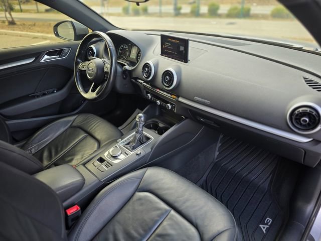 Used 2017 Audi A3 e-tron Premium FWD image 27