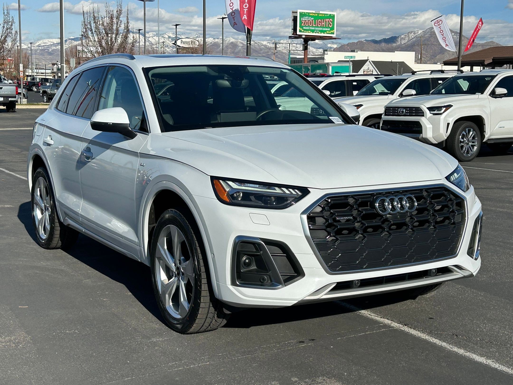 Used 2023 Audi Q5 2.0T Prestige w/ Prestige Package image 8