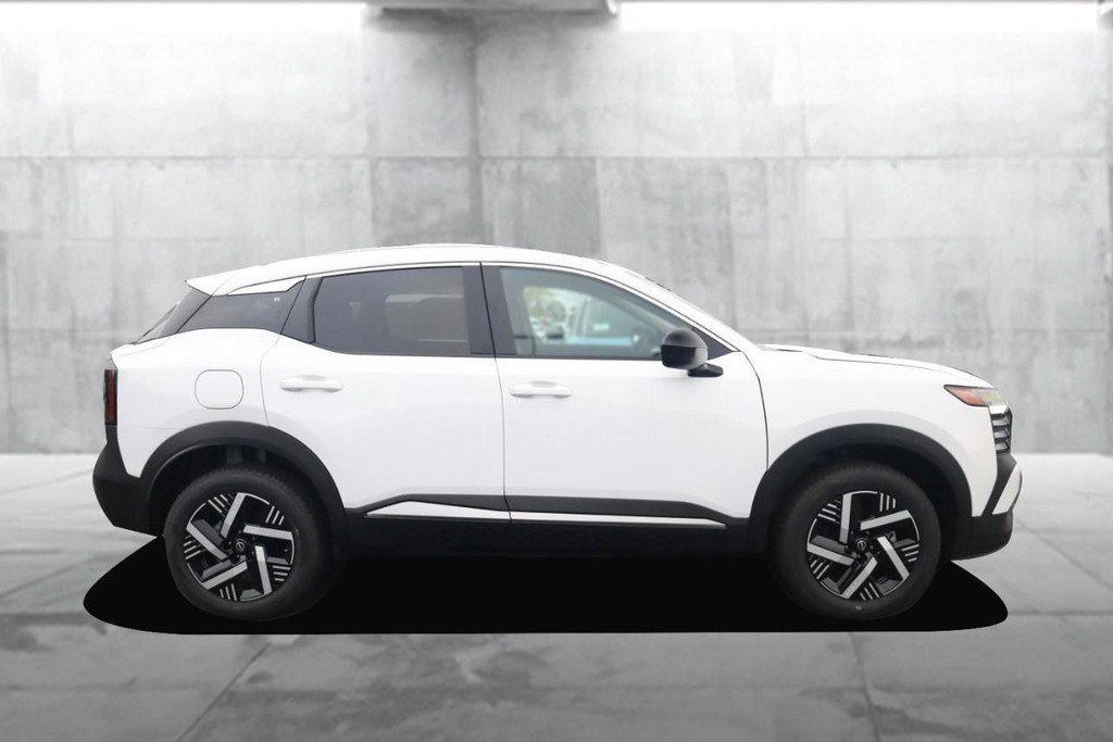 New 2026 Nissan Kicks SV image 5