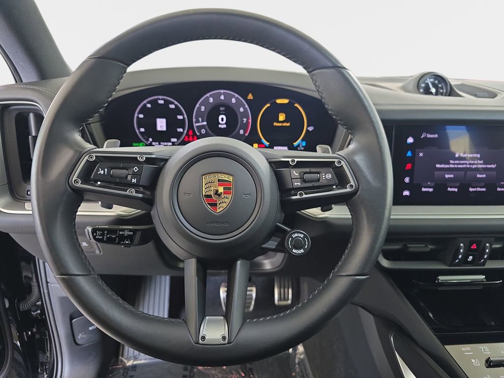 Used 2024 Porsche Cayenne S image 19