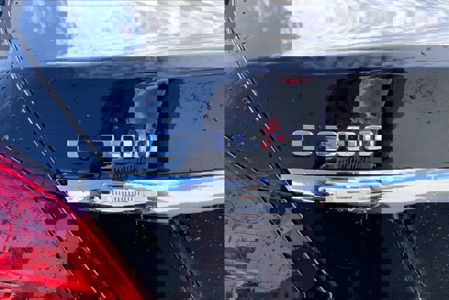 Used 2021 Mercedes-Benz C 300 4MATIC Sedan image 7