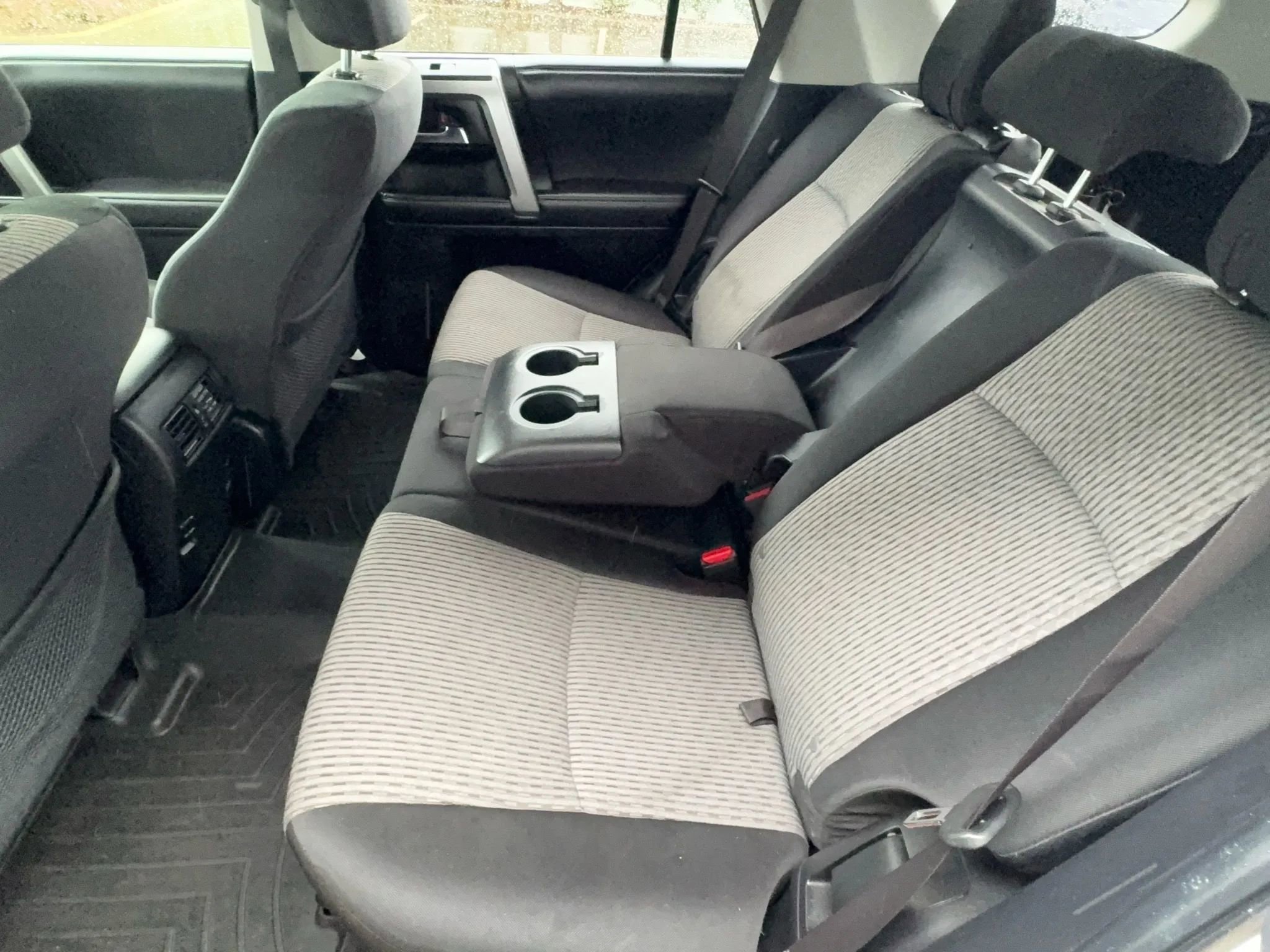 Used 2015 Toyota 4Runner SR5 image 22