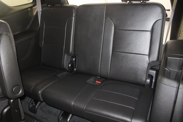 Used 2023 Chevrolet Traverse High Country image 24