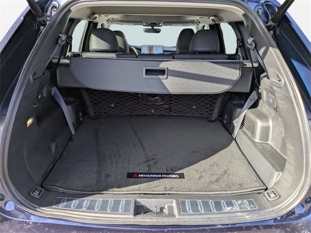 New 2026 Mitsubishi Outlander SE image 13