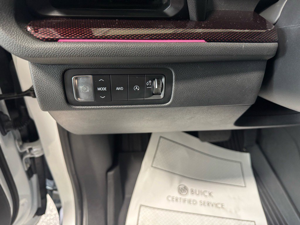 Used 2024 Chevrolet Traverse RS w/ LPO, Floor Liner Package image 20