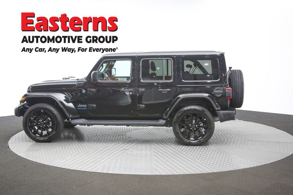 Used 2025 Jeep Wrangler Unlimited Sahara AWD/4WD image 56