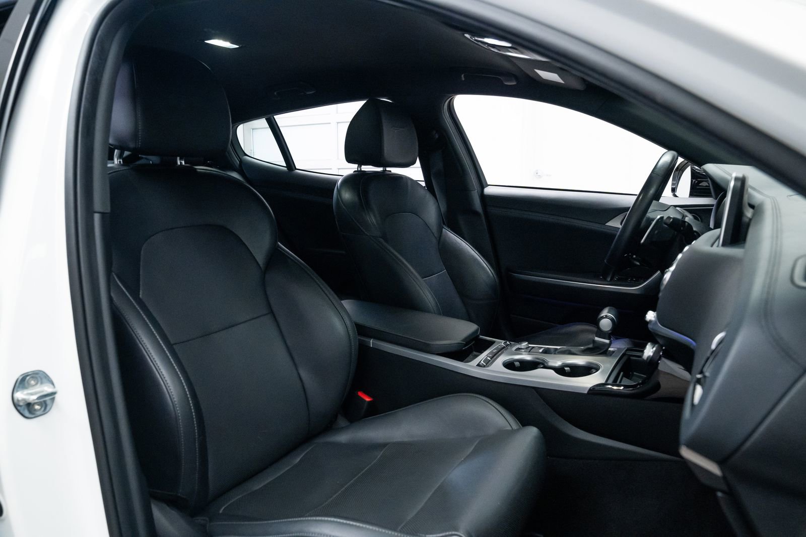 Used 2021 Kia Stinger GT image 24