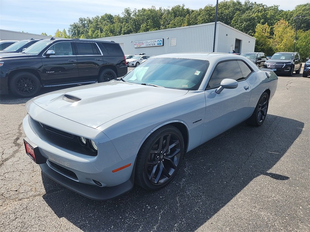 Used 2022 Dodge Challenger R/T w/ Blacktop Package image 4