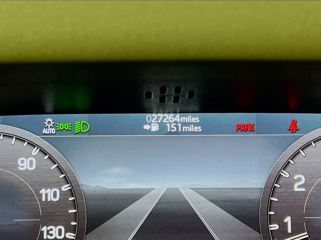 Used 2021 Land Rover Defender 110 S image 12