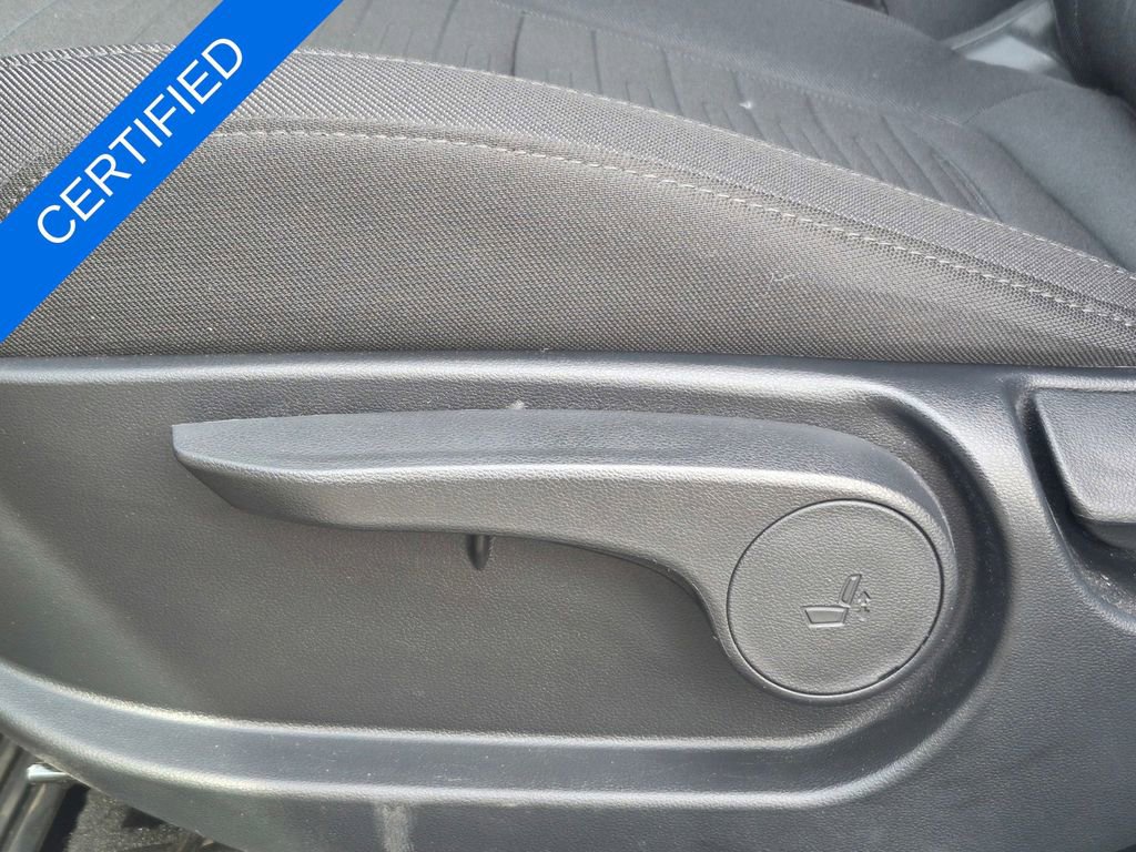 Used 2025 Hyundai Santa Cruz SE image 24