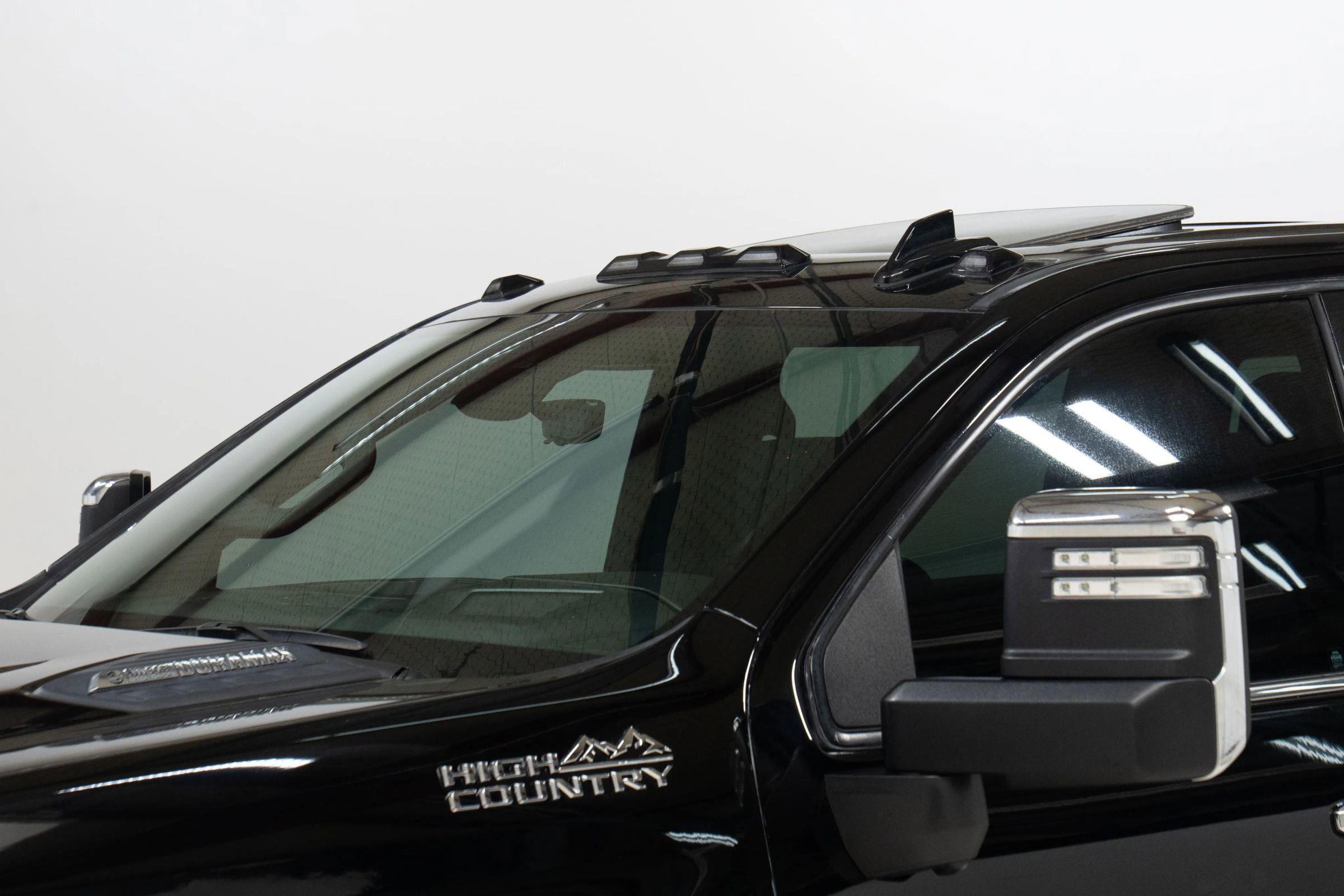 Used 2022 Chevrolet Silverado 2500 High Country w/ Technology Package image 13