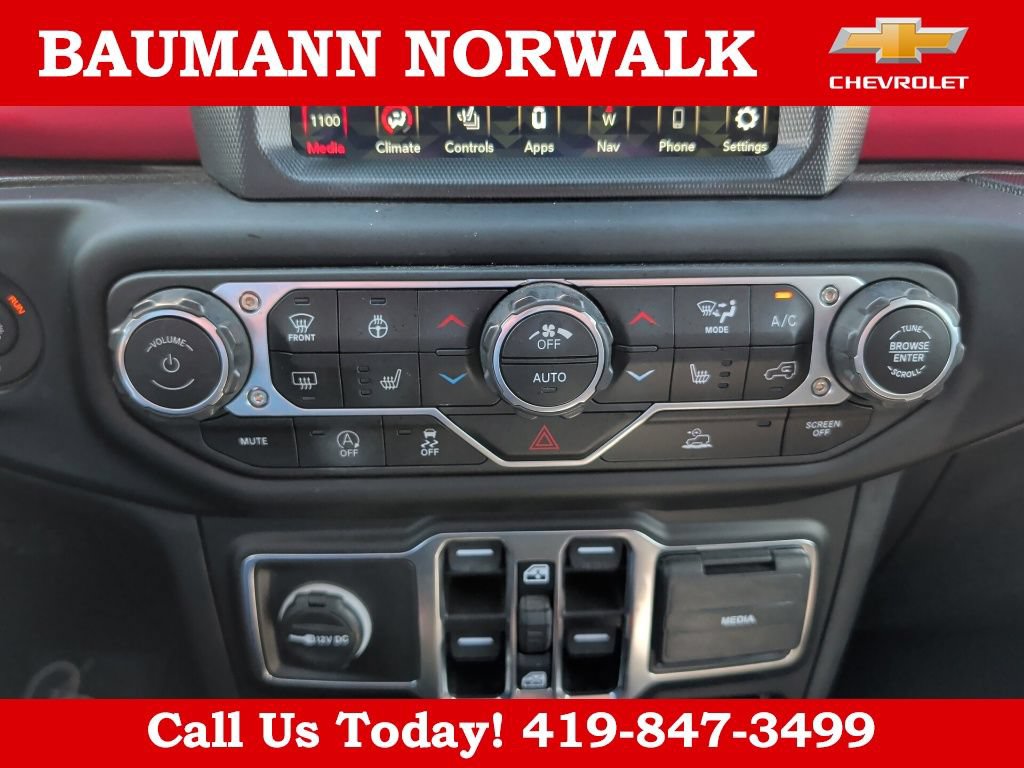 Used 2023 Jeep Gladiator Rubicon w/ Cold Weather Group AWD/4WD image 29
