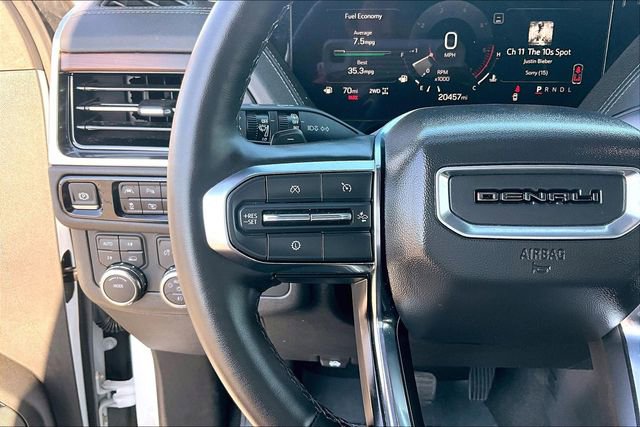 Used 2025 GMC Yukon XL Denali AWD/4WD image 18