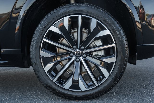 New 2026 Volvo XC90 B6 Ultra w/ Protection Package image 14