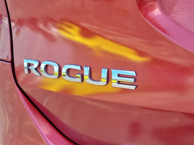 Used 2015 Nissan Rogue SV FWD image 8
