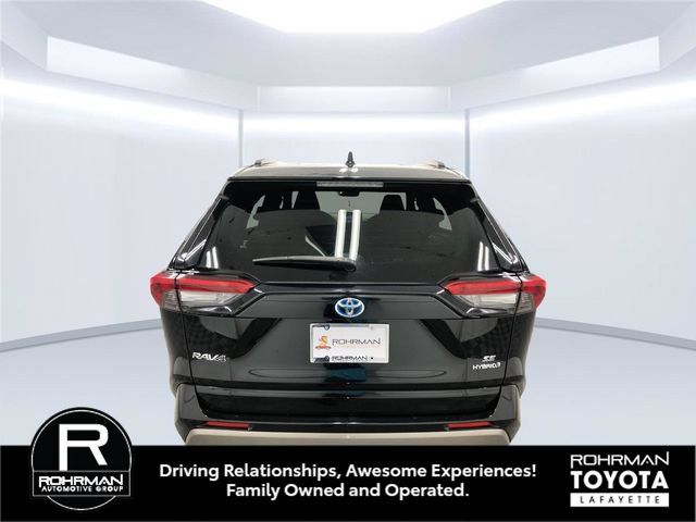 Used 2022 Toyota RAV4 SE w/ SE Grade Weather Package AWD/4WD image 5