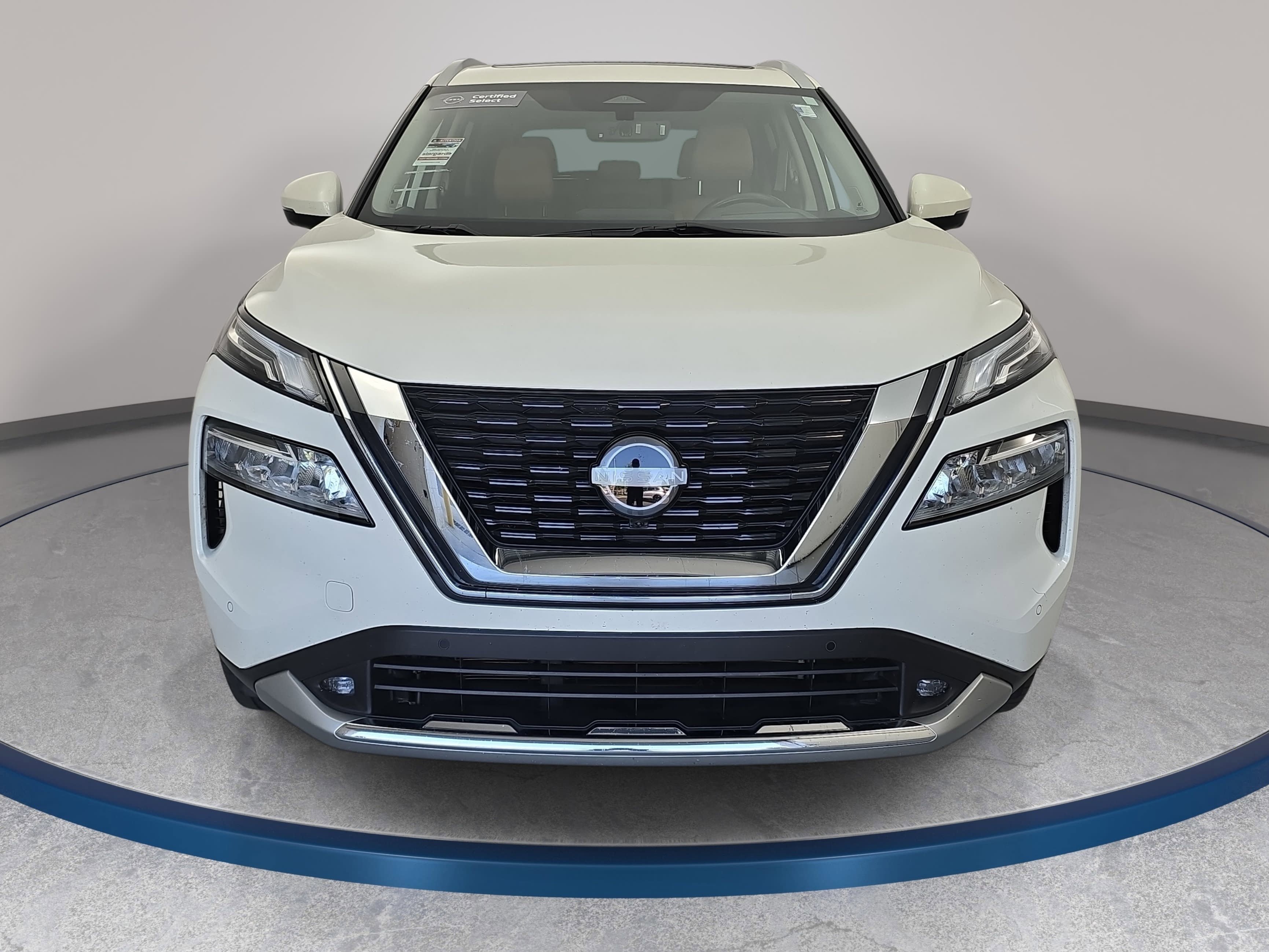 Certified 2022 Nissan Rogue Platinum w/ Head-Up Display Package FWD image 2