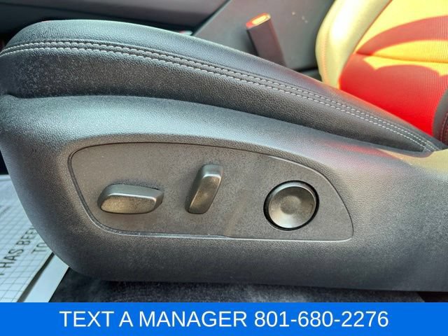 Used 2025 Chevrolet Equinox EV RS AWD/4WD image 22