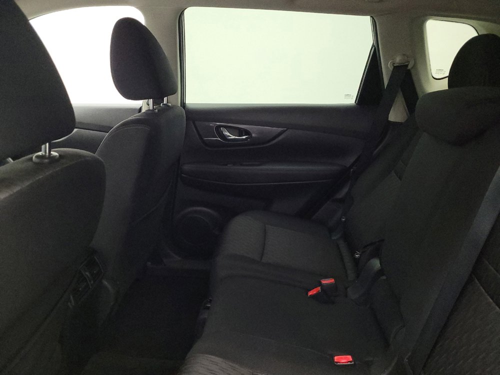 Used 2019 Nissan Rogue SV AWD/4WD image 18