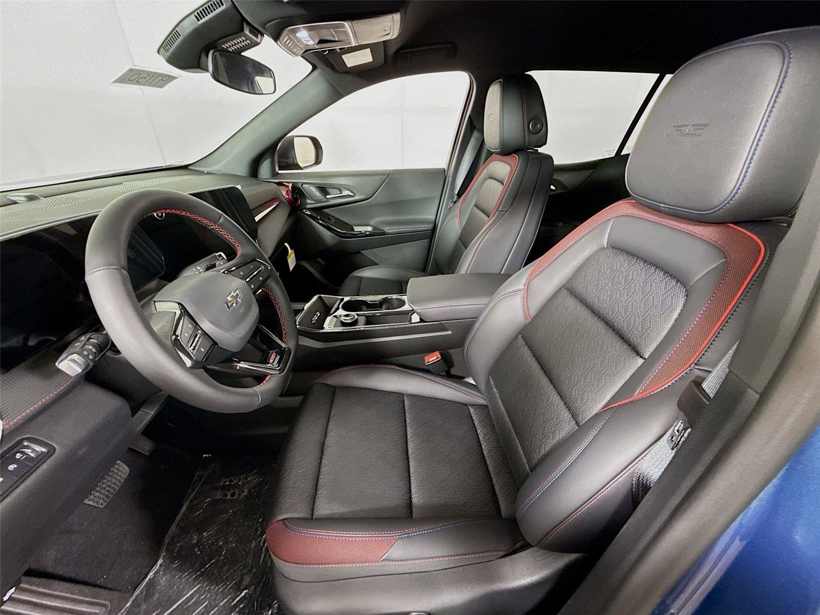 New 2026 Chevrolet Equinox RS w/ Convenience Package III AWD/4WD image 15